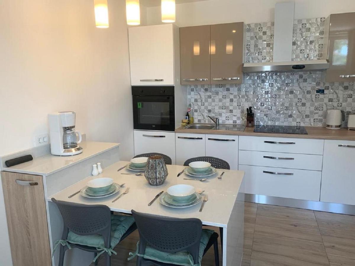 La Dolce Vita Apartments Unit 2 Posedarje Dış mekan fotoğraf